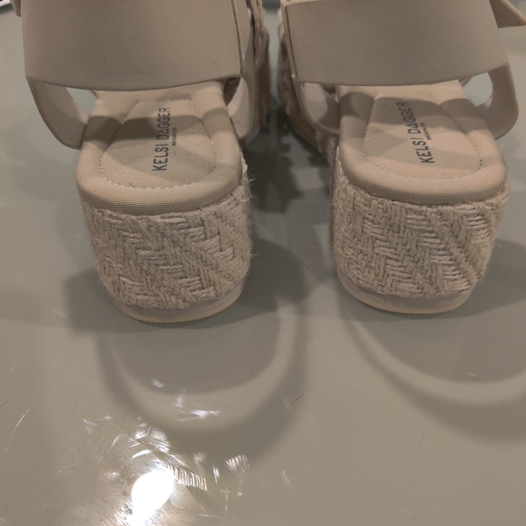 Women's KELSI DAGGER Platform Sandals in Cream - Picture 9 of 12